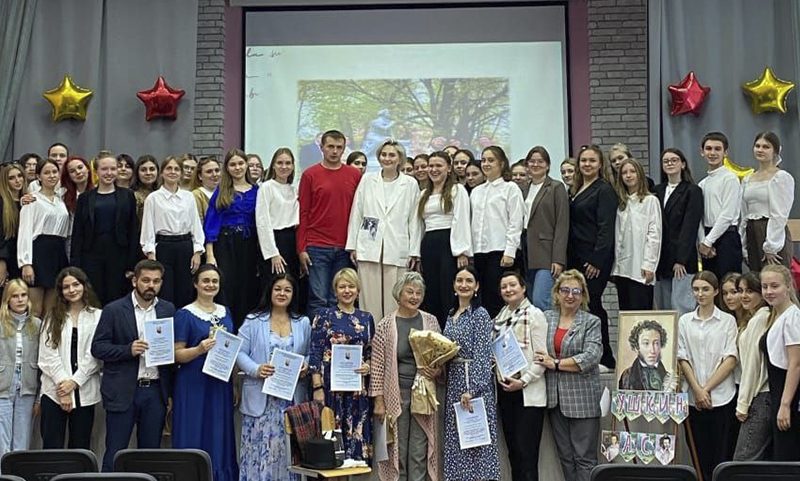 Победители профессиональных конкурсов провели мастер-класс для будущих педагогов