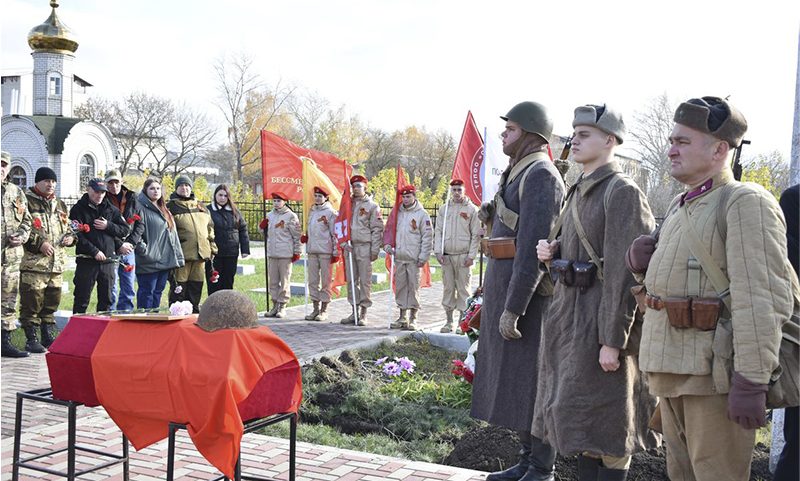На Братском кладбище в Ряжске перезахоронили останки Ольги Ларионовой, погибшей в Великую Отечественную войну