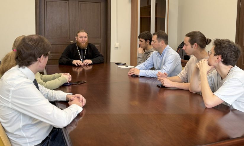 Студенты Российского православного университета святого Иоанна Богослова проходят практику в СОРОиК