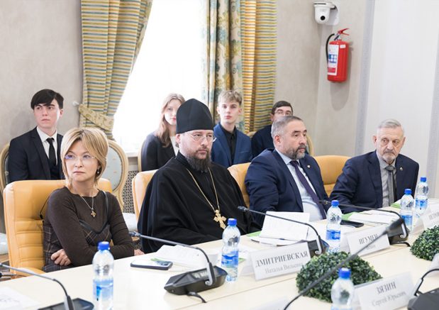 В Общественной палате РФ обсудили вопросы защиты традиционных ценностей от цифровых угроз