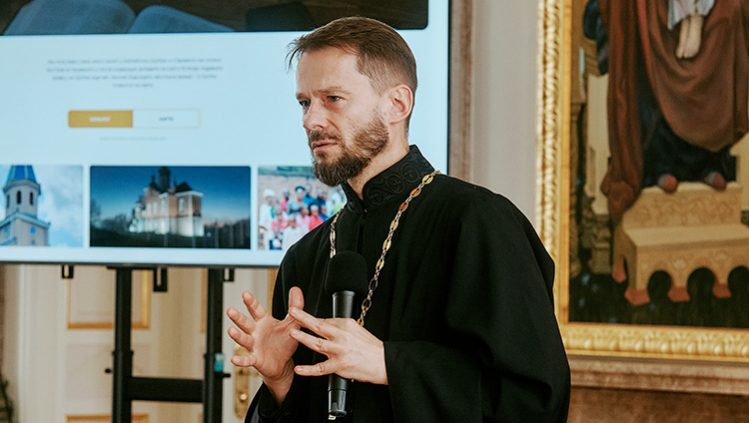 В Астраханской епархии представлена Патриаршая программа изучения Библии