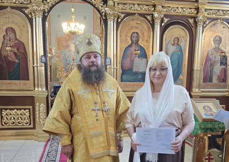 В Ахтубинской епархии выпускники получили свидетельства об окончании Богословских курсов