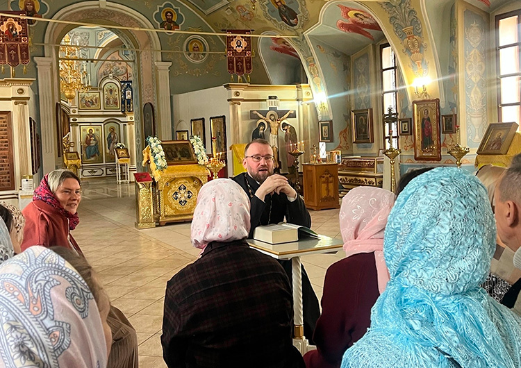 Слово Божие — путь к сердцу: занятие по книге «Бытие» в Сарапуле в рамках Патриаршей программы изучения Библии